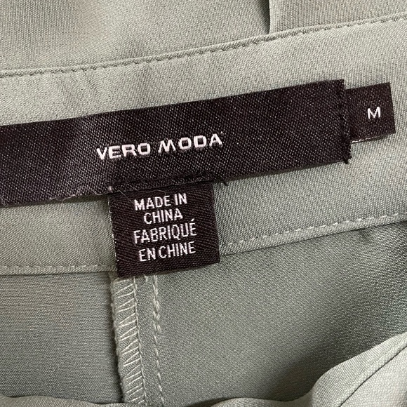 Vero Moda Green Culotte Pants - Picture 2 of 3
